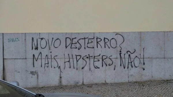 Provocação urbana, Novo Desterro? Mais hipsters, não!