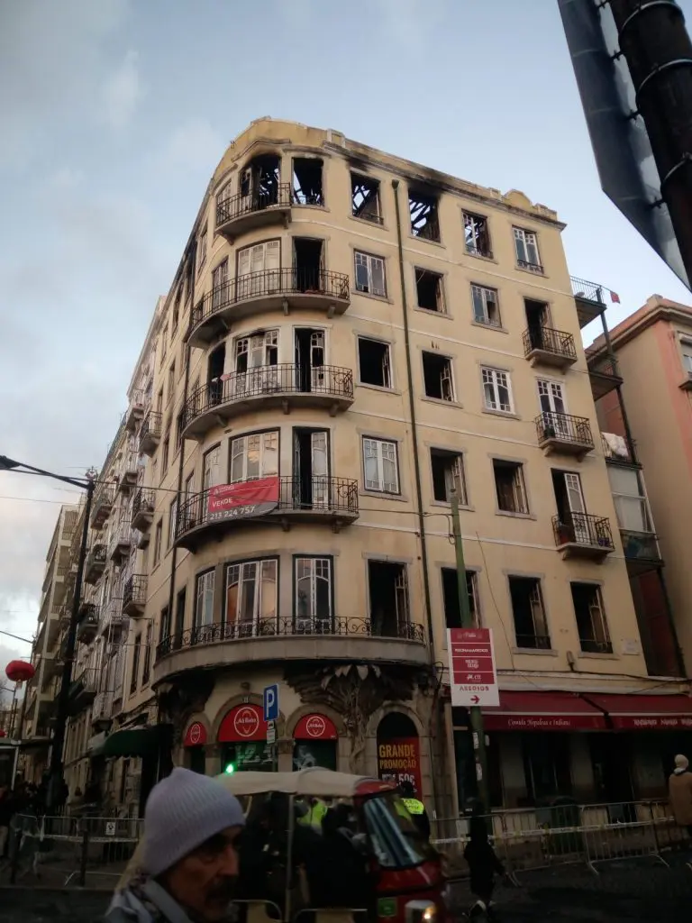 Incêndio no 22 da Almirante Reis