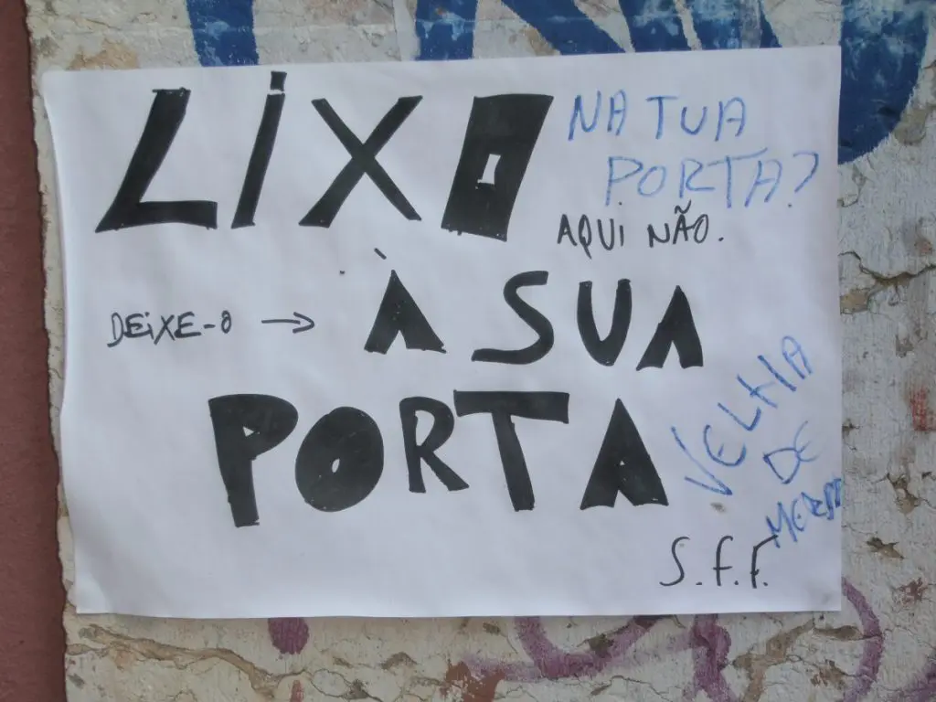 Quando o lixo dá mais que falar do que a telenovela