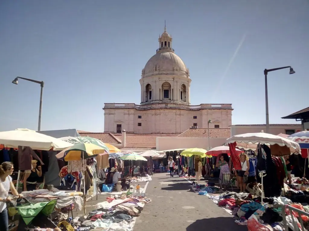 Panteão Nacional e Feira da Ladra