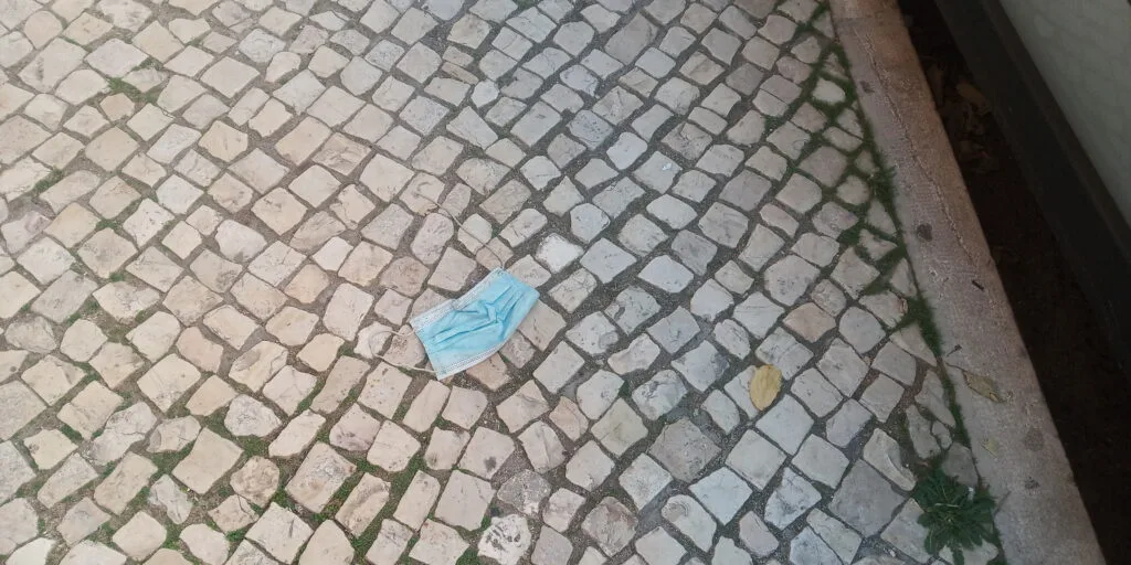 Máscara no seu passeio higiénico