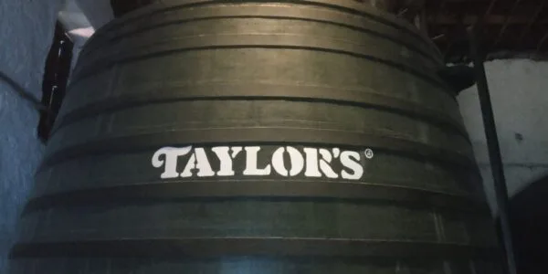 As Caves de Vinho do Porto da Taylor’s em Gaia