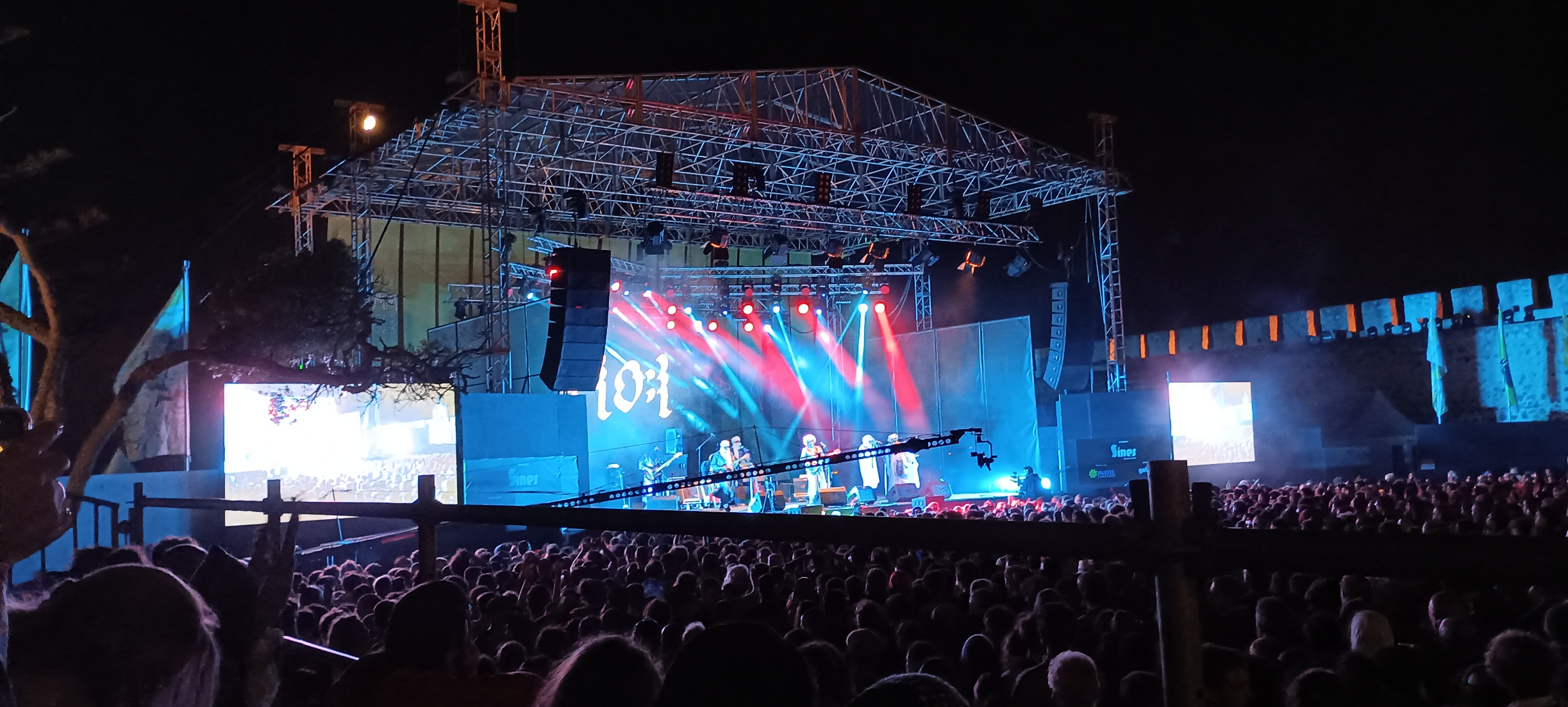 Ricardo Reis assiste a Tinariwen no Festival de Sines em Julho de 2023