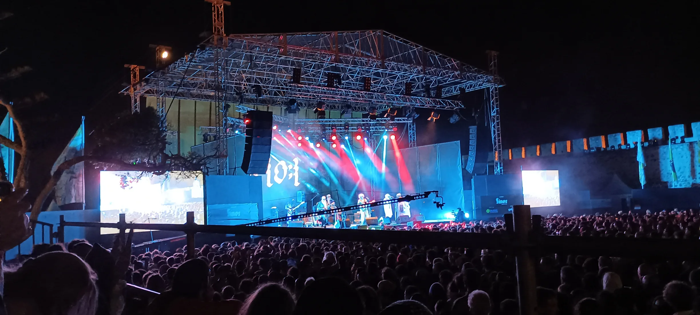 Ricardo Reis assiste a Tinariwen no Festival de Sines em Julho de 2023