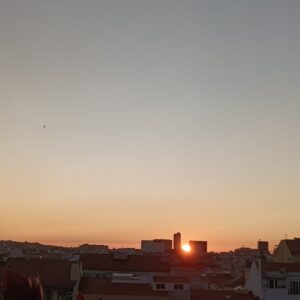 Pôr do sol entre o Sheraton e o FPM41, paisagem para reflexões